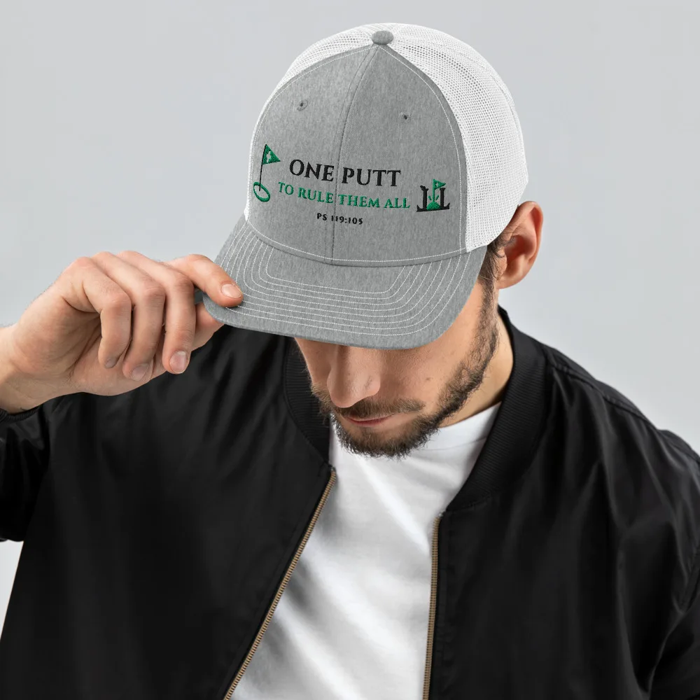 One Putt to Rule Them All Trucker, Lifestyle